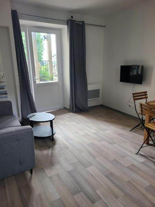 Logement Centre Ville Maurs Exterior foto
